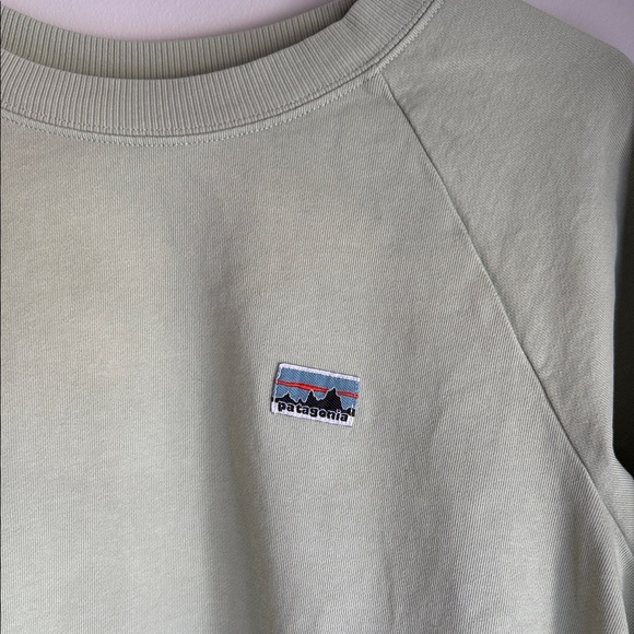 Patagonia Light Green Crewneck Sweater - Picture 2 of 4